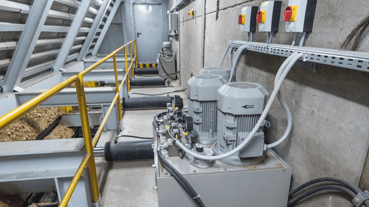 Hydraulic equipment and facility
