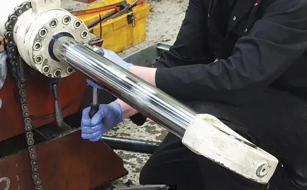 Hydraulic Cylinder Manufacturing & Bench Testing
