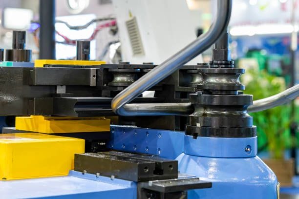 Precision Hydraulic Tube Bending in Workshop